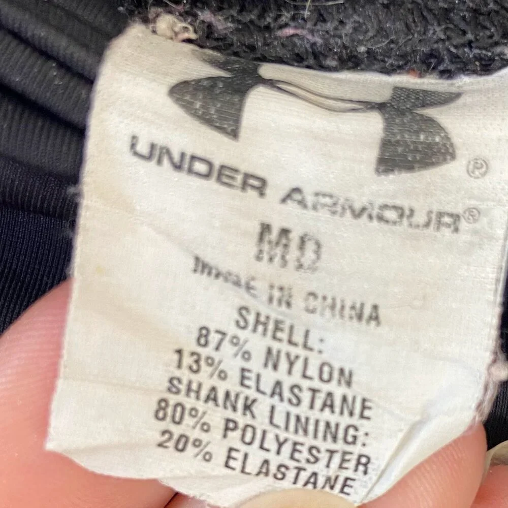 Under Armour HeatGear Black Capri Workout Pants/Leggings w/ Hot Pink Stripes (M) - Picture 4 of 6